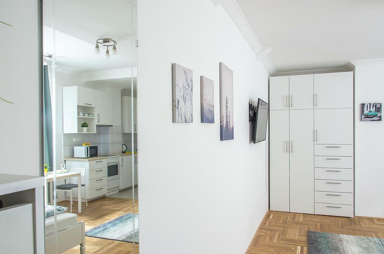 Harrison Apartment